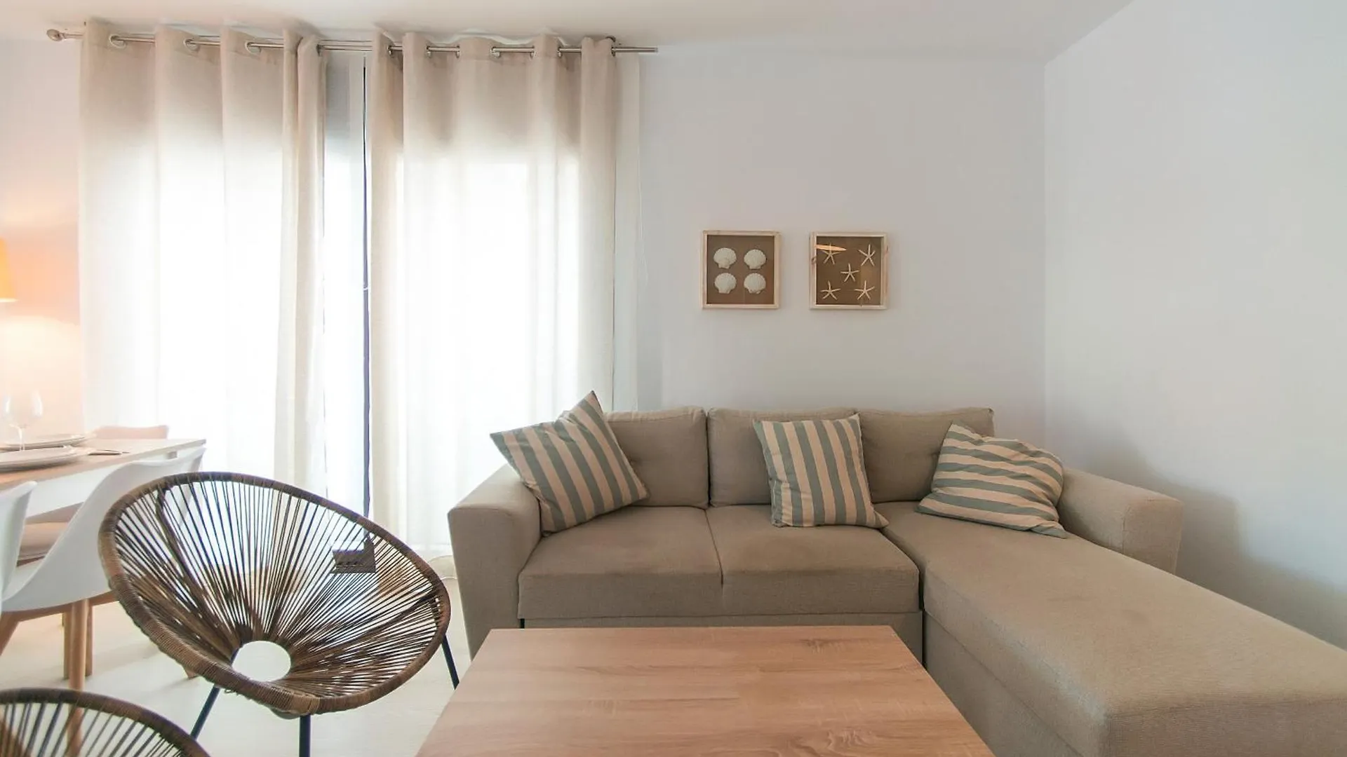 ס'אגארו Welcs Apartamento 189 Pda Con Piscina Comunitaria דירה